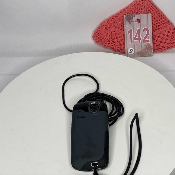Kodak Playsport Waterproof Camera Used with Cable - Picture 3 of 6